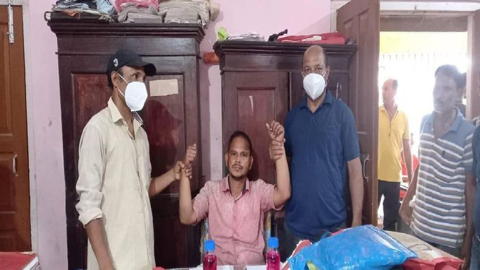 Lat Mandal arrested in Raha for taking bribe