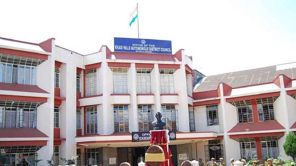 Meghalaya: Khasi Hill Autonomous District Council CEM submits names of 9 executive members for Governor’s approval Meghalaya: Khasi Hill Autonomous District Council CEM submits names of 9 executive members for Governor’s approval