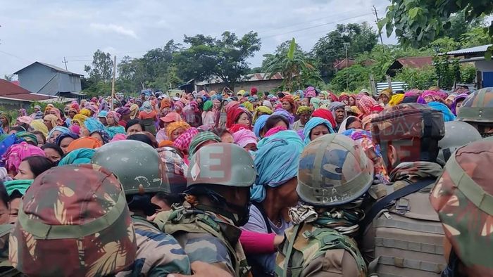 Manipur violence update: Mob build up in violence hit state of Manipur