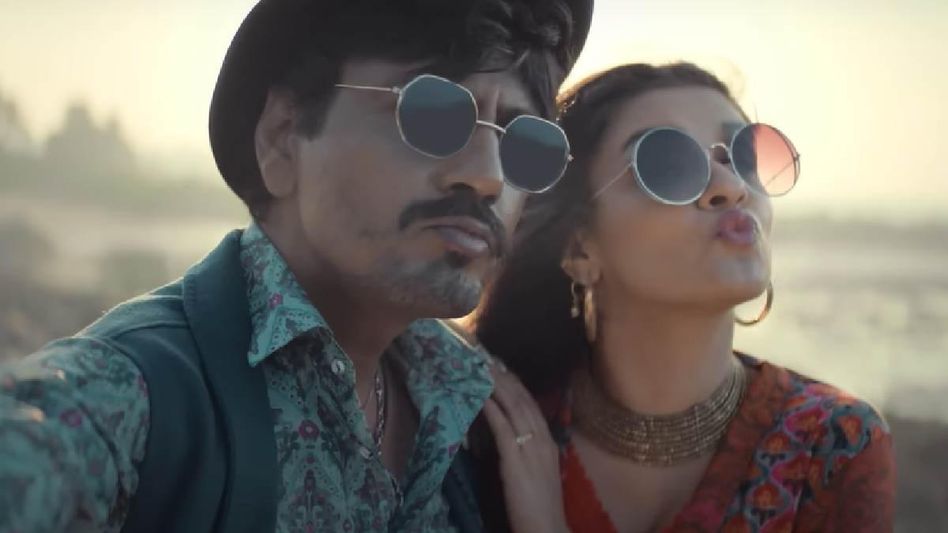 Tiku Weds Sheru Trailer: Nawazuddin Siddiqui's lip-lock with 27-year-old Avneet is shocking for netizens Tiku Weds Sheru Trailer: Nawazuddin Siddiqui's lip-lock with 27-year-old Avneet is shocking for netizens