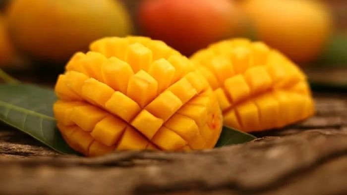 Can eating mangoes cause acne?