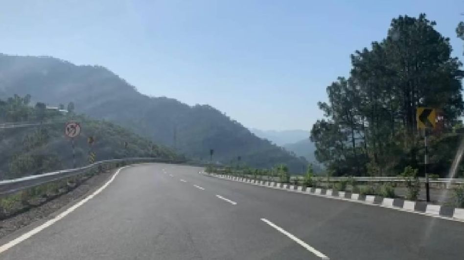 Manipur: NH-2 reverts to total closure after Kangpokpi violence Manipur: NH-2 reverts to total closure after Kangpokpi violence