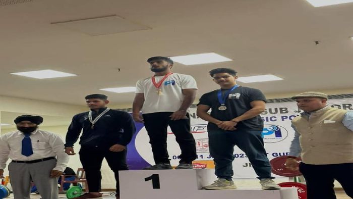 Abhishek Priyam Dutta grabs sliver