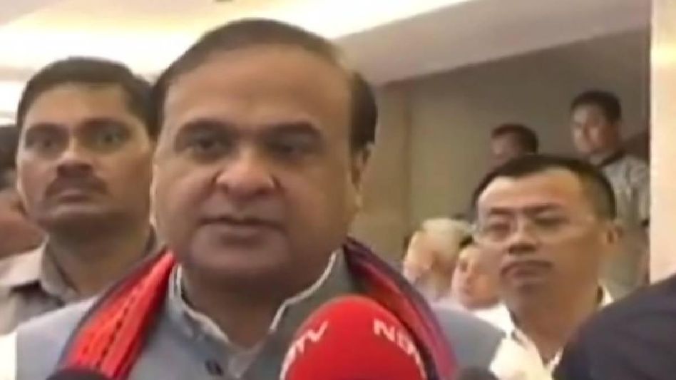 Assam CM Himanta Biswa Sarma visits Manipur to discuss and create confidence-building measures Assam CM Himanta Biswa Sarma visits Manipur to discuss and create confidence-building measures
