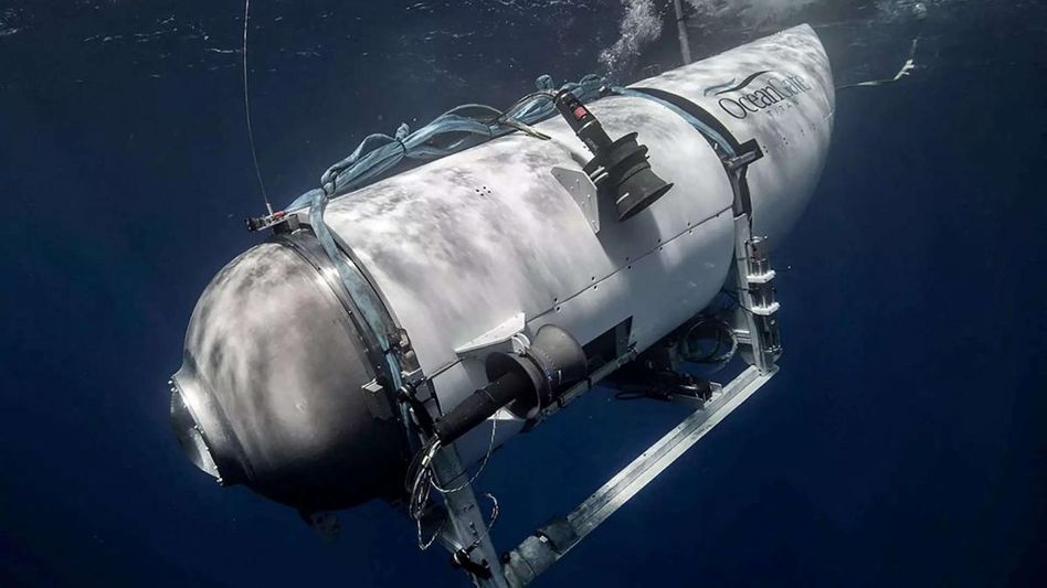 5 aboard Titanic tourist submersible feared dead after ‘catastrophic implosion’ 5 aboard Titanic tourist submersible feared dead after ‘catastrophic implosion’
