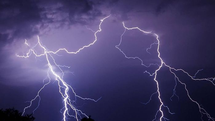 Lightning strikes claim one life and injure five in Tripura