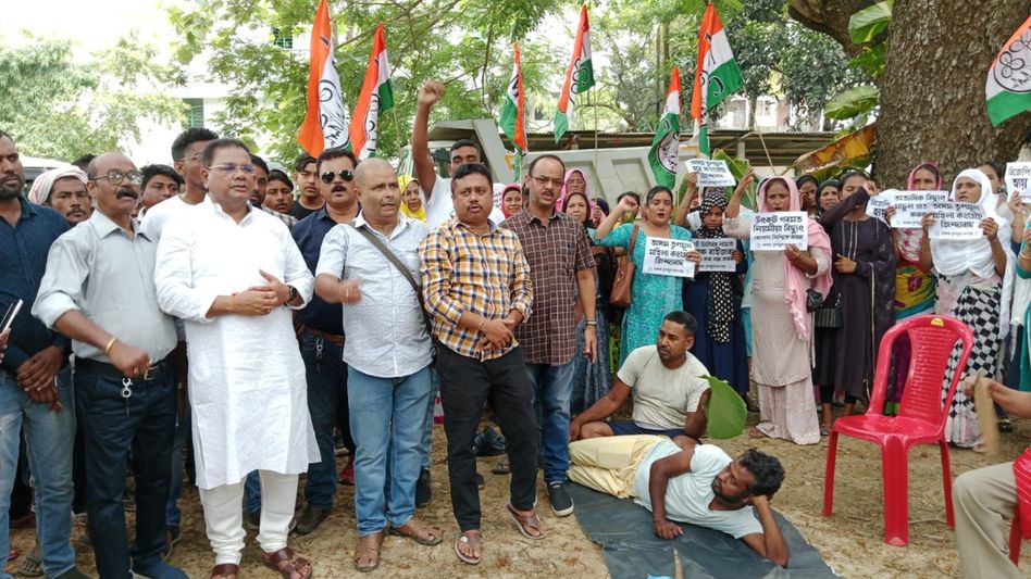 Assam TMC stage protest against electricity tariff hike, slams Speaker for his alleged irresponsible statement Assam TMC stage protest against electricity tariff hike, slams Speaker for his alleged irresponsible statement