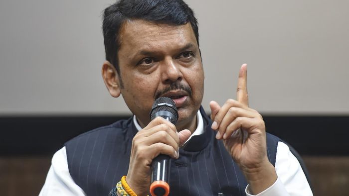 Glorifying Mughal emperor Aurangzeb will not be tolerated, says Devendra Fadnavis
