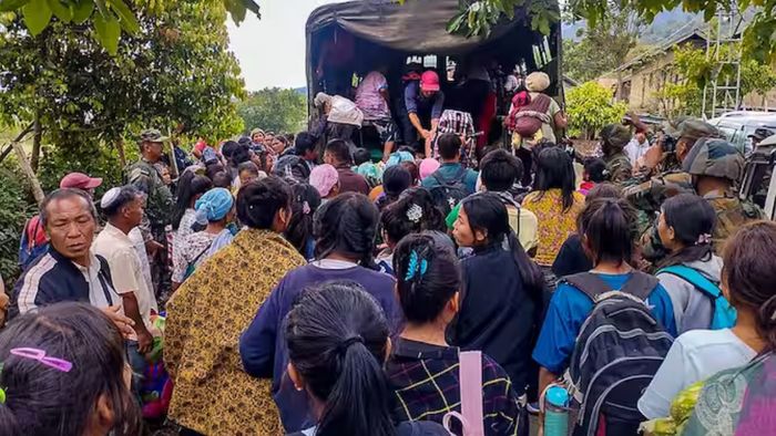 1,500 people from trouble-torn Manipur take refuge in Nagaland