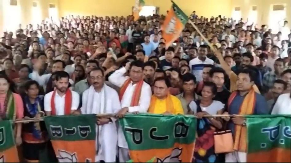 Tripura: Ahead of Lok Sabha poll over 700 voters defect from Congress, CPIM joins BJP Tripura: Ahead of Lok Sabha poll over 700 voters defect from Congress, CPIM joins BJP