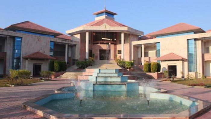 Manipur High Court directs state govt to provide limited internet service