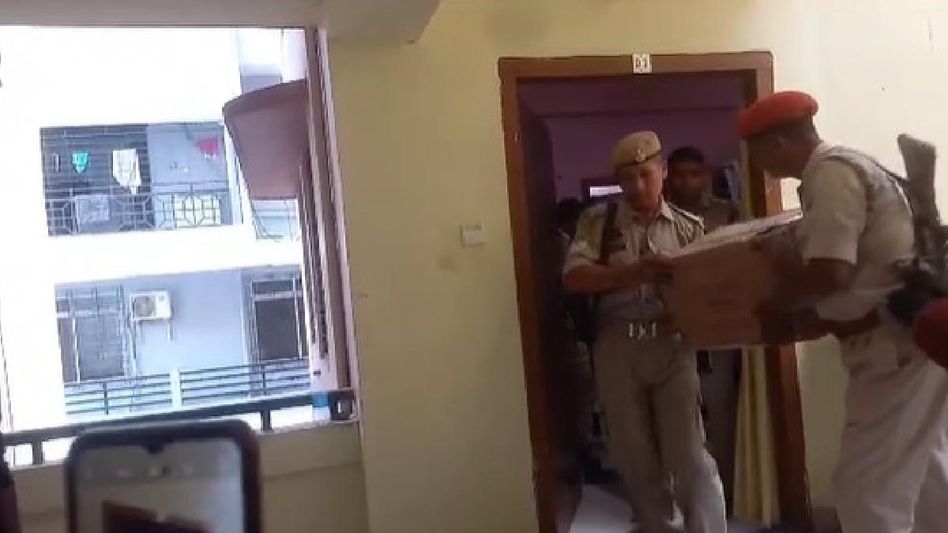 Assam CM's vigilance raid: Rs 2.31 cr cash and gold found at Biswajit Goswami's Bongaigaon residence Assam CM's vigilance raid: Rs 2.31 cr cash and gold found at Biswajit Goswami's Bongaigaon residence