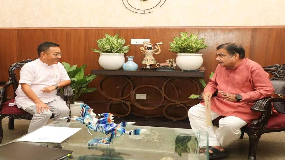 Sikkim CM Prem Singh Tamang calls on Nitin Gadkari, apprises him of developments works  Sikkim CM Prem Singh Tamang calls on Nitin Gadkari, apprises him of developments works