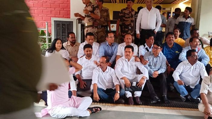 Political leaders protest in front of ECI