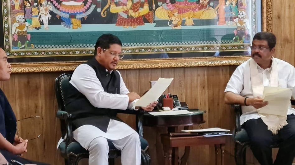 Meghalaya CM seeks Education Minister's intervention to set up CUET centres in 12 districts Meghalaya CM seeks Education Minister's intervention to set up CUET centres in 12 districts