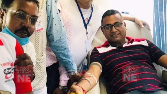 Meet Sudip Kundu, the blood donation crusader who travelled across eight states to save lives