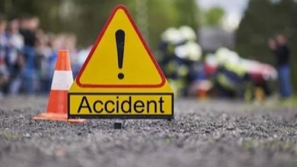 Assam: Two injured in major road accident in Dibrugarh Assam: Two injured in major road accident in Dibrugarh