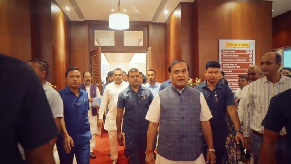 Himanta Biswa Sarma's musical U-turn: From "Who is Shah Rukh Khan?" to 'Swades' melody in his video Himanta Biswa Sarma's musical U-turn: From "Who is Shah Rukh Khan?" to 'Swades' melody in his video