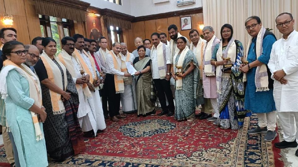 Manipur: Silence of PM reveals brazen indifference to violence, says INDIA Alliance MPs to Governor Manipur: Silence of PM reveals brazen indifference to violence, says INDIA Alliance MPs to Governor