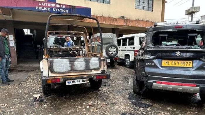 Vehicles damaged during scuffle, arson in Meghalaya (Credit: Highland Post)