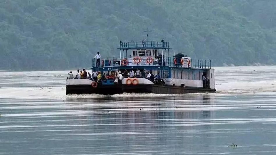 Assam: Majuli ferry services temporarily suspended amidst rise in water level Assam: Majuli ferry services temporarily suspended amidst rise in water level