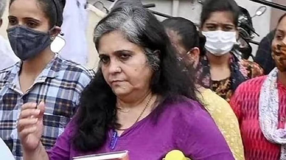 Supreme Court denies interim protection to Teesta Setalvad in 2002 Gujarat riots Supreme Court denies interim protection to Teesta Setalvad in 2002 Gujarat riots