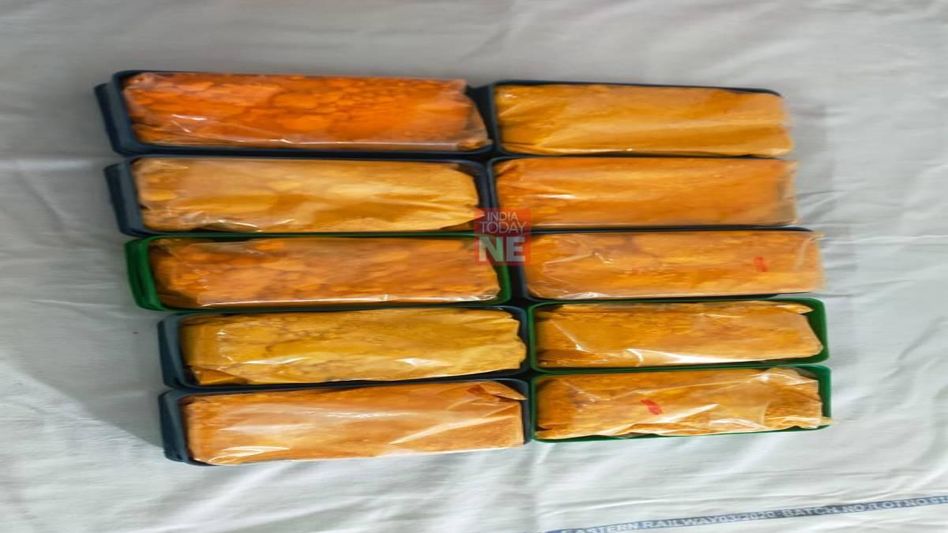 Assam: Heroin worth Rs 75 lakh seized from North East Express Assam: Heroin worth Rs 75 lakh seized from North East Express