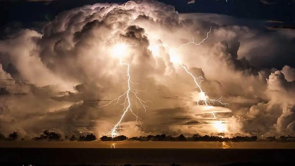 Assam: Guwahati city to witness thunderstorms with lightning and rains Assam: Guwahati city to witness thunderstorms with lightning and rains