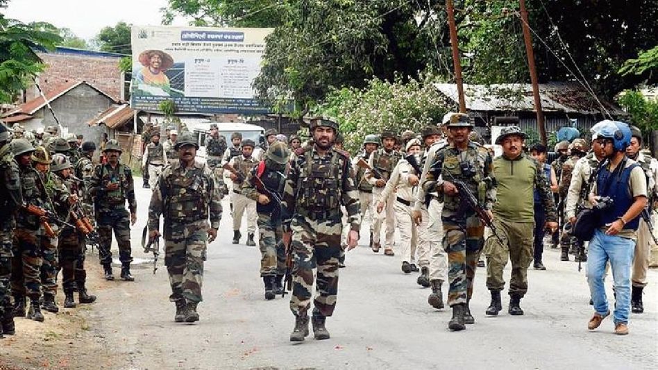 Manipur violence: Additional 10 companies of Central Armed Forces personnel arrive in state as tension prevails Manipur violence: Additional 10 companies of Central Armed Forces personnel arrive in state as tension prevails
