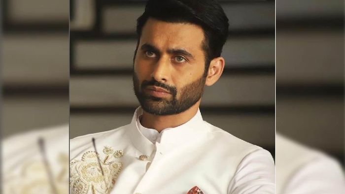 'Holiday' villain Freddy Daruwala all set for his international debut along with William Moseley