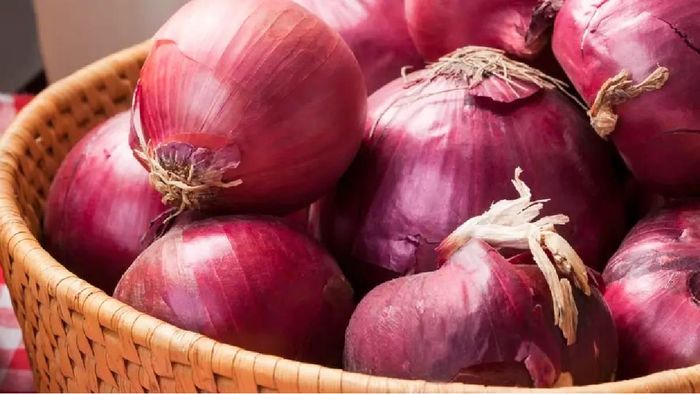 Government directs onion buffers to sell onion at retail price of Rs 25 per kg