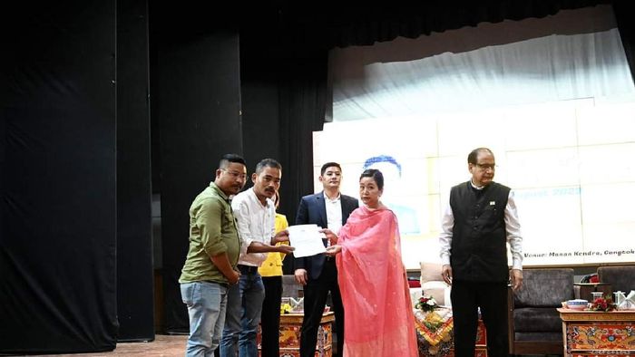 Sikkim: Madam Krishna Rai distributes financial aid under Chief Minister's schemes
