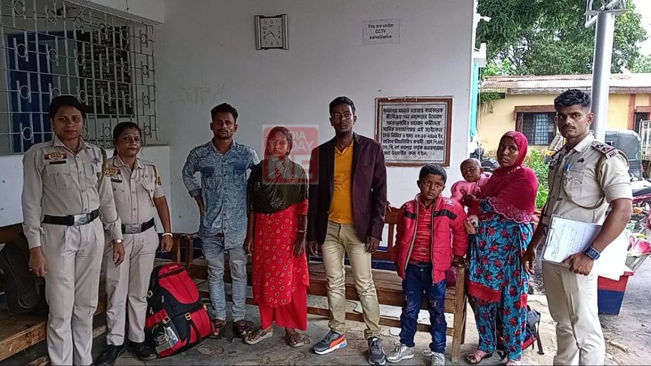 Tripura: Seven Bangladeshi nationals intercepted in Dharmanagar Tripura: Seven Bangladeshi nationals intercepted in Dharmanagar