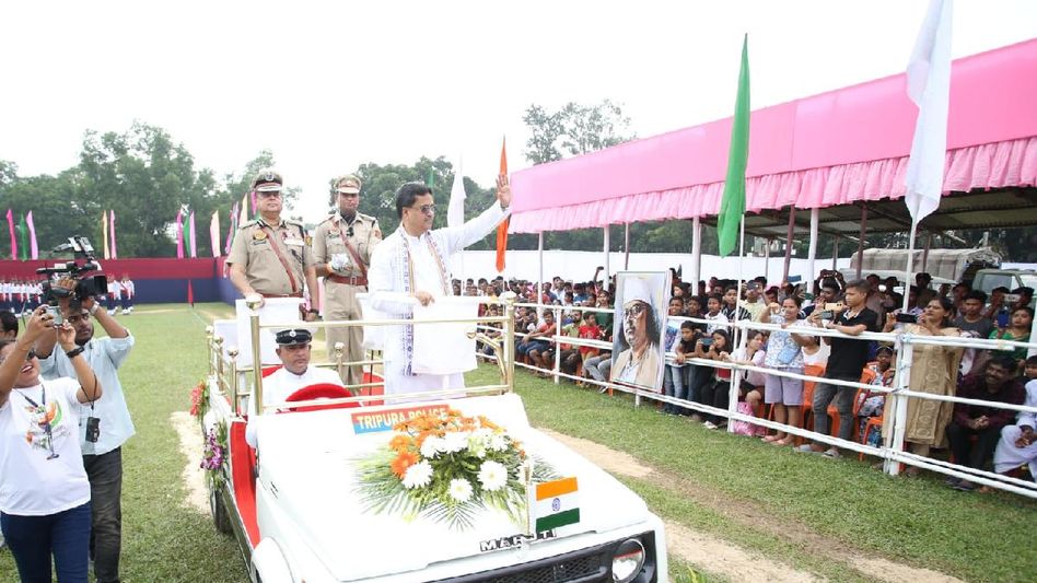 Tripura: 20 per cent 'Didis' from self-help groups achieve millionaire status, announces CM Manik Saha  Tripura: 20 per cent 'Didis' from self-help groups achieve millionaire status, announces CM Manik Saha
