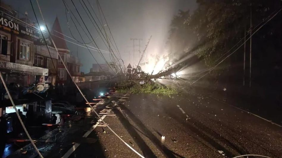 Himachal Pradesh cloudburst kills seven in Solan district, educational institutions remain closed Himachal Pradesh cloudburst kills seven in Solan district, educational institutions remain closed