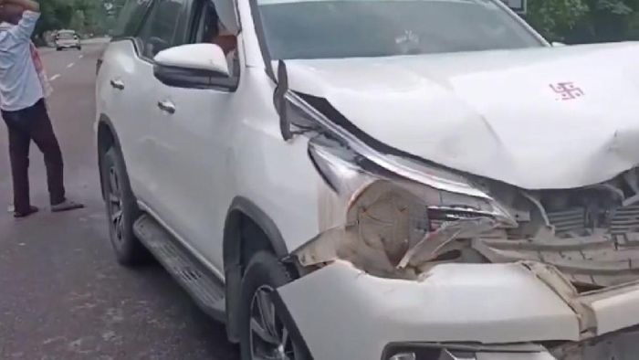 Assam: Arunachal health minister's vehicle collides with SP Anand Mishra's vehicle in Lakhimpur