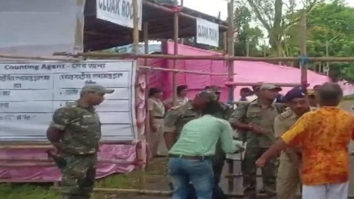 Vote counting begins