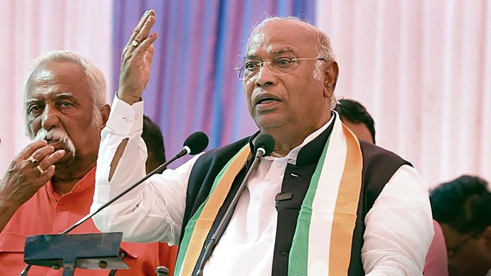 Congress President Kharge urges party to unite and overthrow "Dictatorial" government