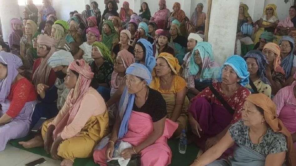 Manipur violence: Womenfolk resolve to launch people's disobedience movement against government Manipur violence: Womenfolk resolve to launch people's disobedience movement against government