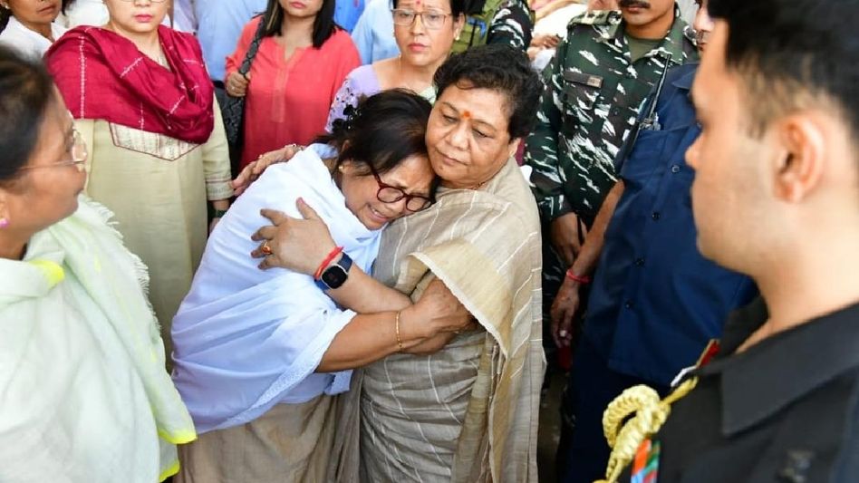 Manipur violence: Governor Anusuiya Uikey meets families of missing students, vows justice Manipur violence: Governor Anusuiya Uikey meets families of missing students, vows justice