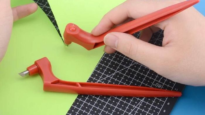 Minor slits tutor's throat with paper cutter over repeated assault