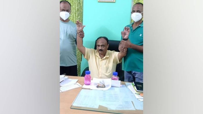 Assam: Government official caught red-handed taking bribe