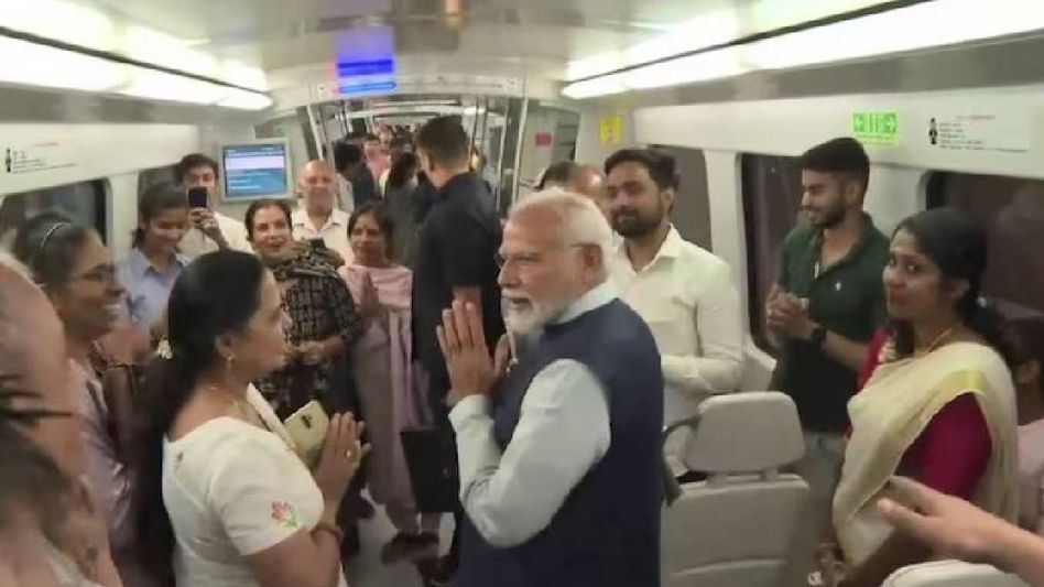PM Modi takes Delhi Metro ride to YashoBhoomi Convention Centre, dedicates it to nation PM Modi takes Delhi Metro ride to YashoBhoomi Convention Centre, dedicates it to nation