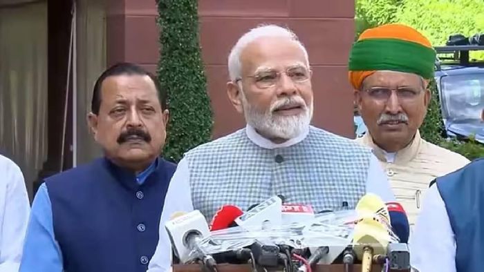 PM Modi addressing the media ahead of the Parliament's special session
