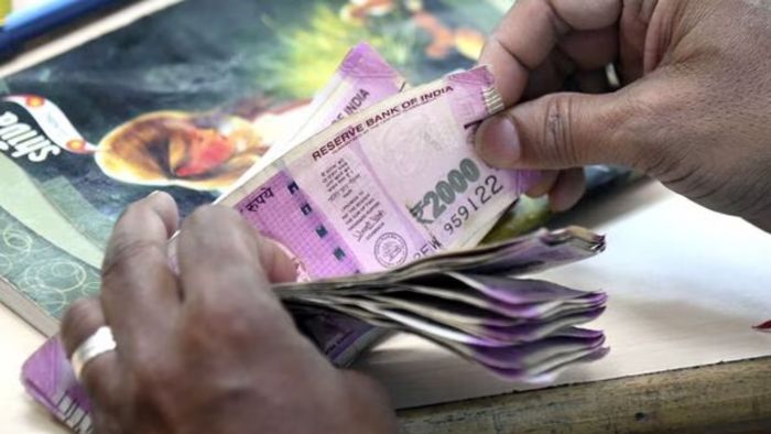 Rs 2,000 notes no longer accepted on this e-commerce retailer from today