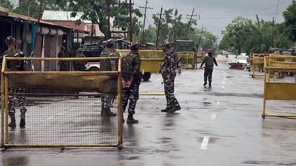 Manipur violence: Army announces compensation to serving persons, ex-servicemen affected due ethnic clash Manipur violence: Army announces compensation to serving persons, ex-servicemen affected due ethnic clash