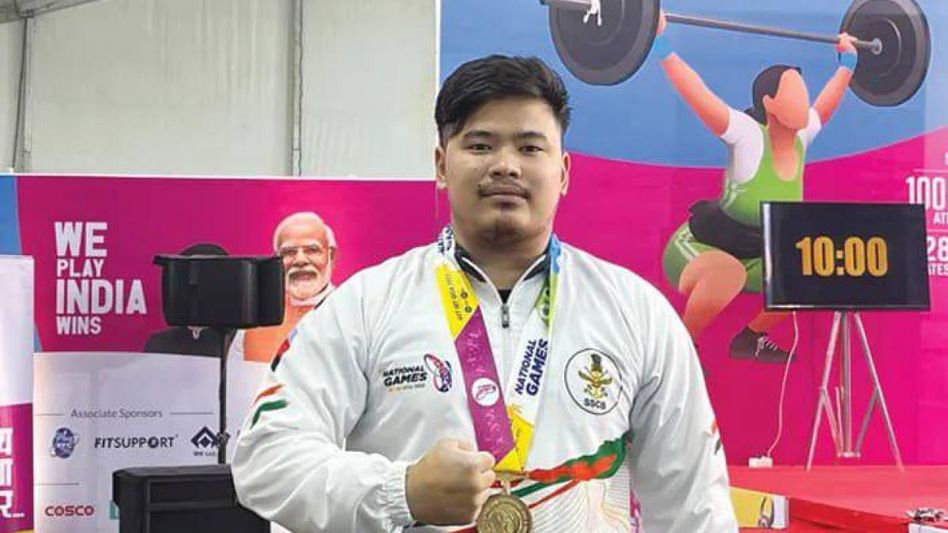 Arunachal Pradesh weightlifter Kojum Taba wins gold medal at National Games Arunachal Pradesh weightlifter Kojum Taba wins gold medal at National Games