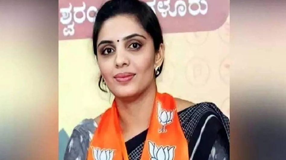 Karnataka: BJP leader faces FIR over Lulu Mall-Pakistan flag controversy Karnataka: BJP leader faces FIR over Lulu Mall-Pakistan flag controversy