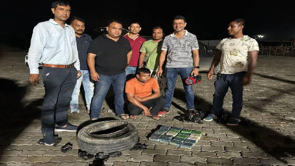 Assam STF seizes 250 gms of contraband drugs in Guwahati, three apprehended Assam STF seizes 250 gms of contraband drugs in Guwahati, three apprehended
