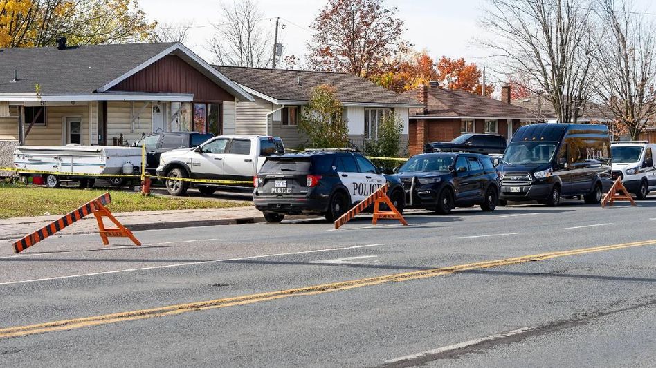 5 including 3 children dead in mass shooting in Canada's North Ontario 5 including 3 children dead in mass shooting in Canada's North Ontario